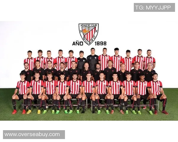 罗圈腿踢足球的最佳球星解析及其独特技巧优势